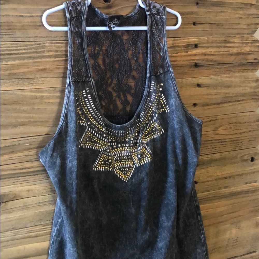 Tank - Picture 3 of 3